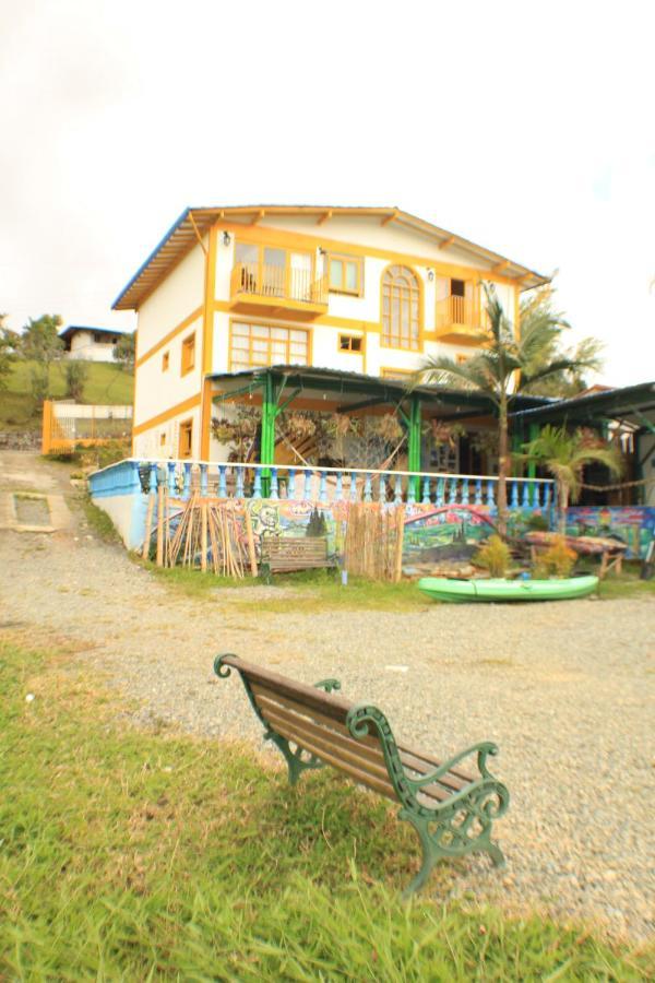 Alegria Hostel Boutique Guatape Luaran gambar